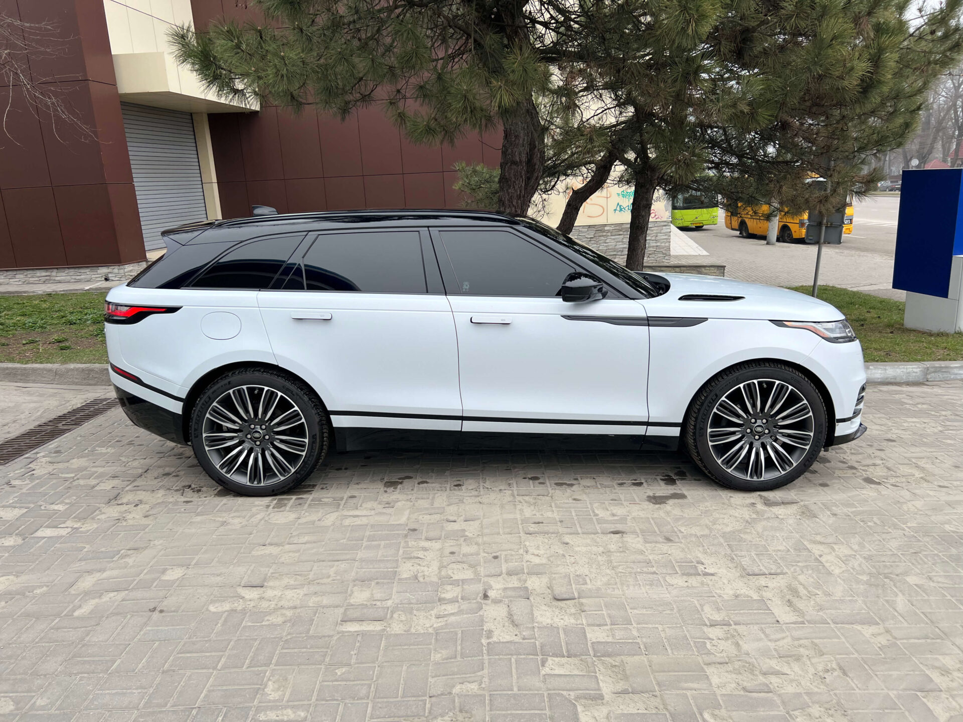 Range Rover Velar R-Dynamic S