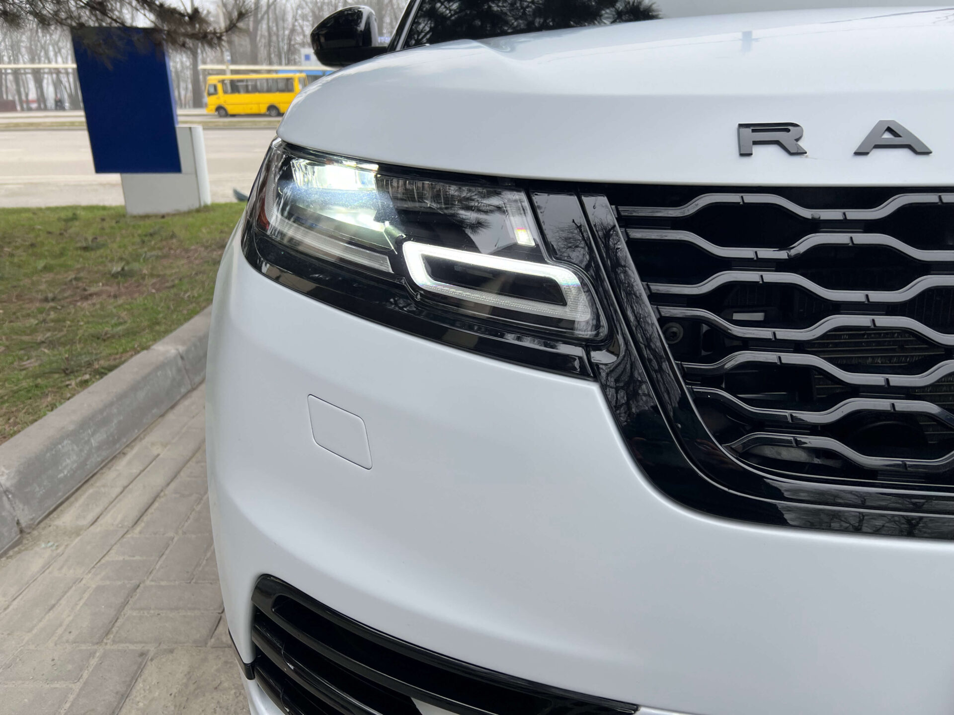 Range Rover Velar R-Dynamic S