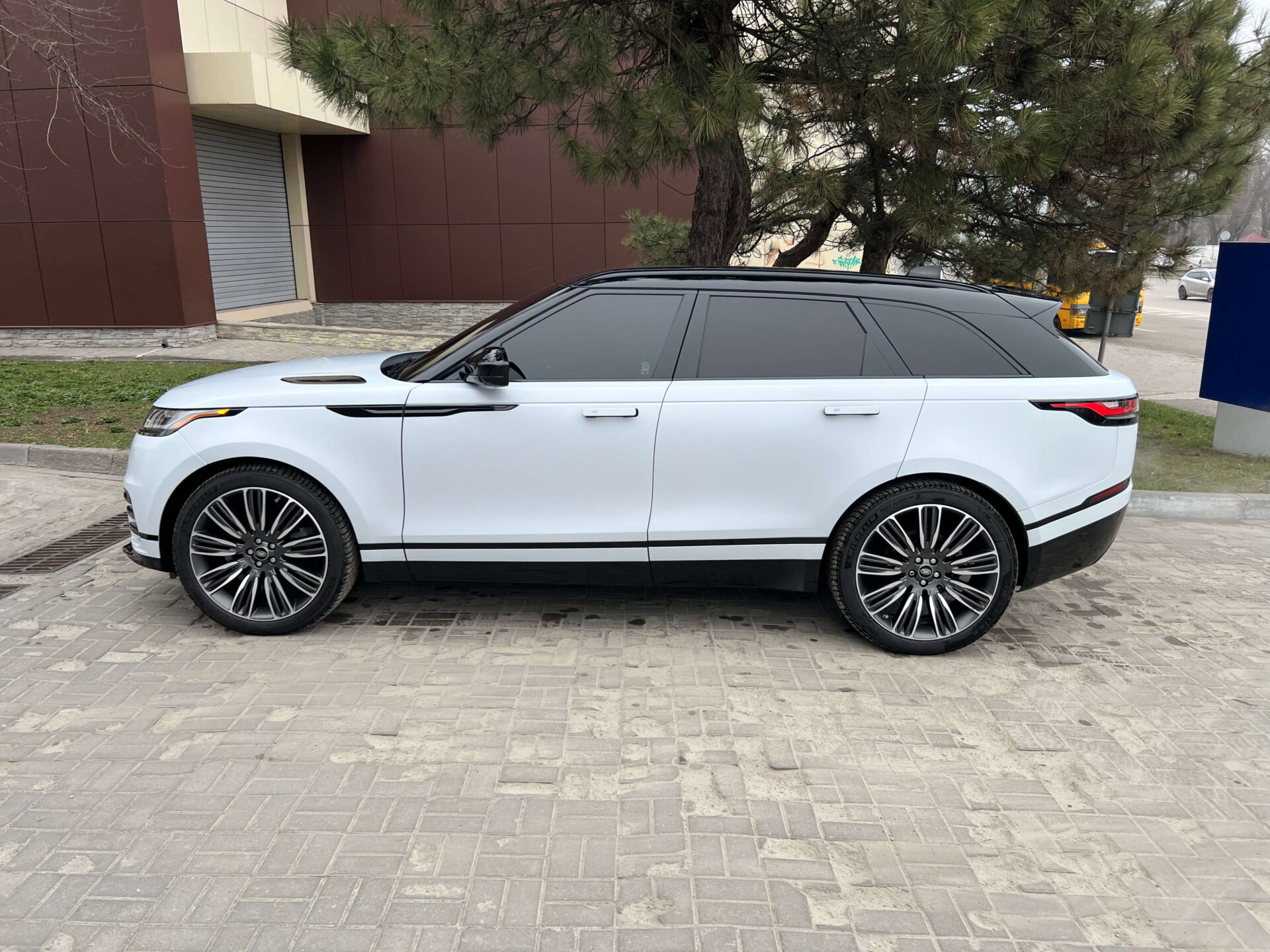 Range Rover Velar R-Dynamic S