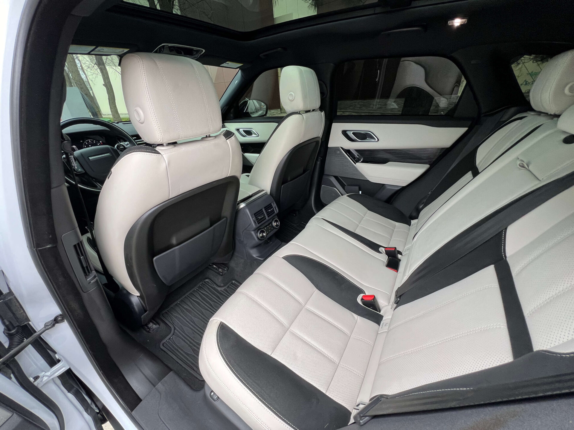 Range Rover Velar R-Dynamic S