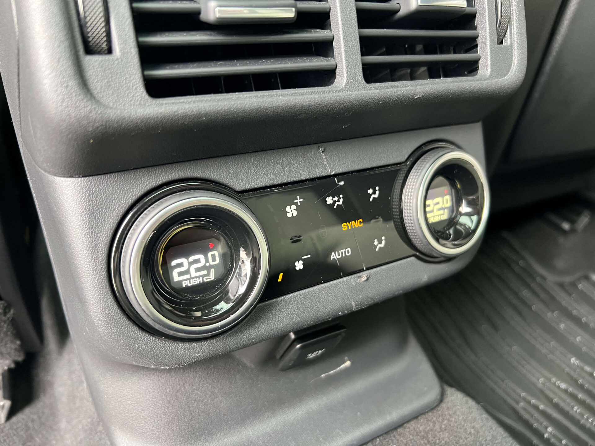 Range Rover Velar R-Dynamic S