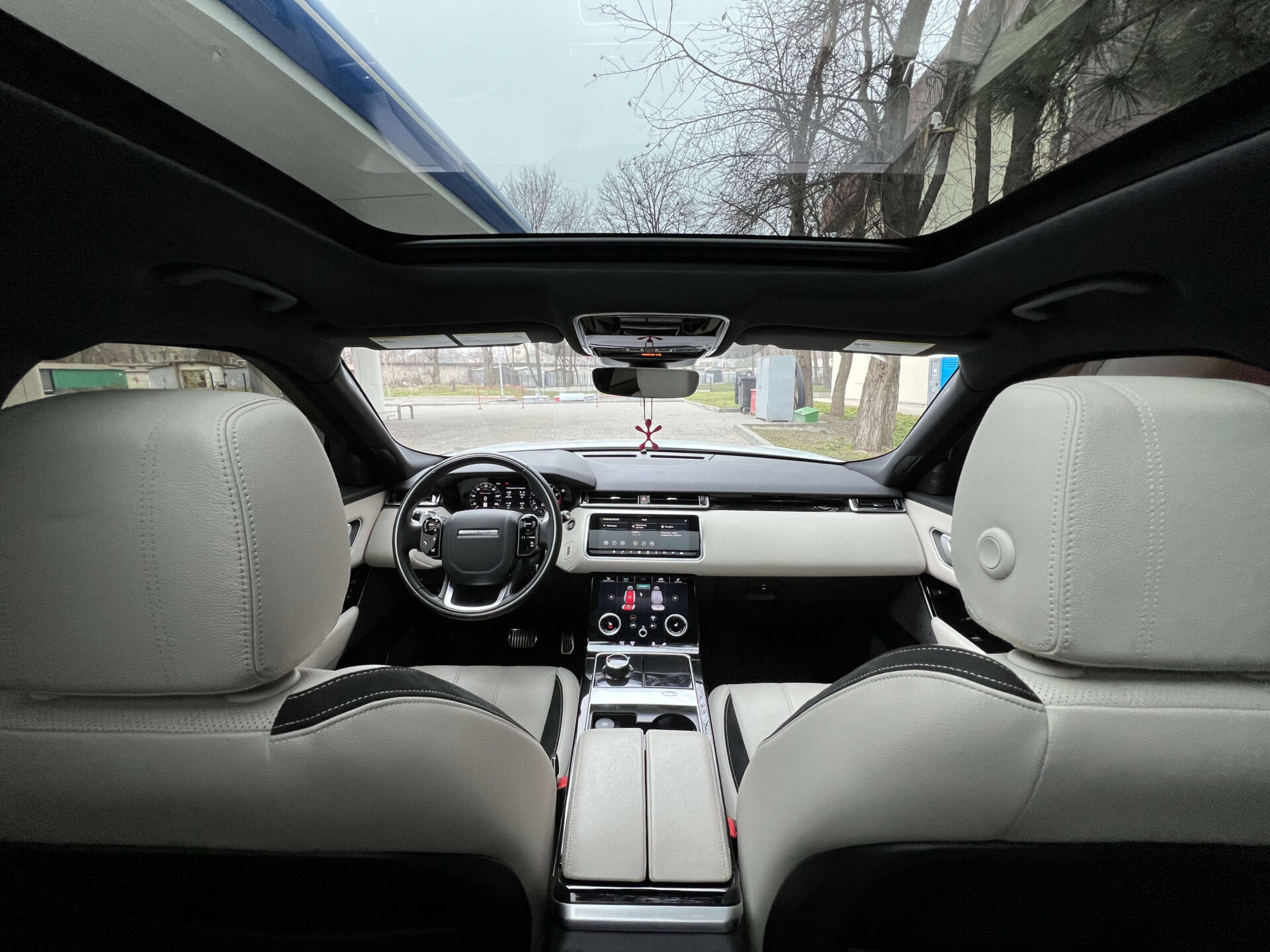 Range Rover Velar R-Dynamic S